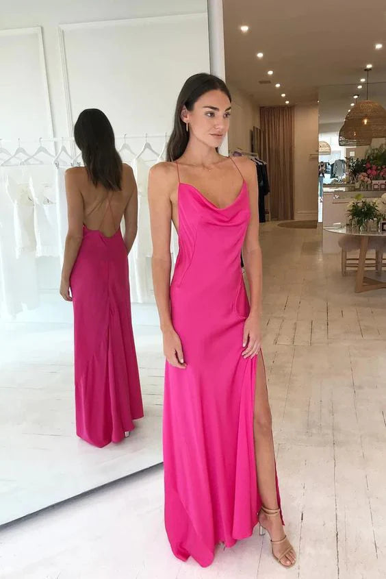 Vestido de noche largo, sencillo y sexy, con escote cruzado, de satén de seda y abertura.